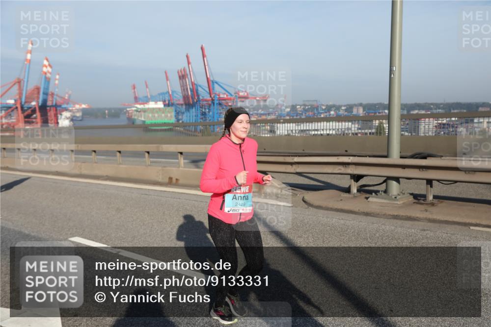 03.10.2025 - Köhlbrandbrückenlauf Yannick Fuchs http://msf.ph/oto/9133331 03.10.2025 09:05:52 Position 2 2429 meine-sportfotos.de