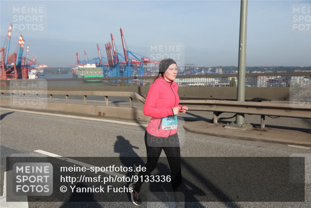 03.10.2025 - Köhlbrandbrückenlauf Yannick Fuchs http://msf.ph/oto/9133336 03.10.2025 09:05:53 Position 2 2429 meine-sportfotos.de