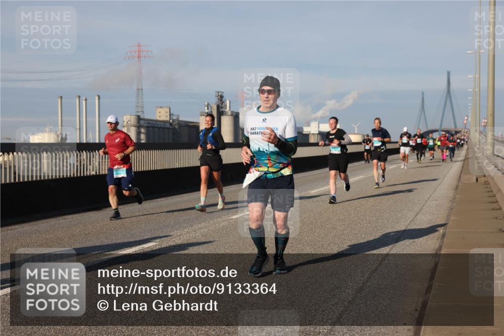 03.10.2025 - Köhlbrandbrückenlauf Lena Gebhardt http://msf.ph/oto/9133364 03.10.2025 09:51:17 Position 2  meine-sportfotos.de