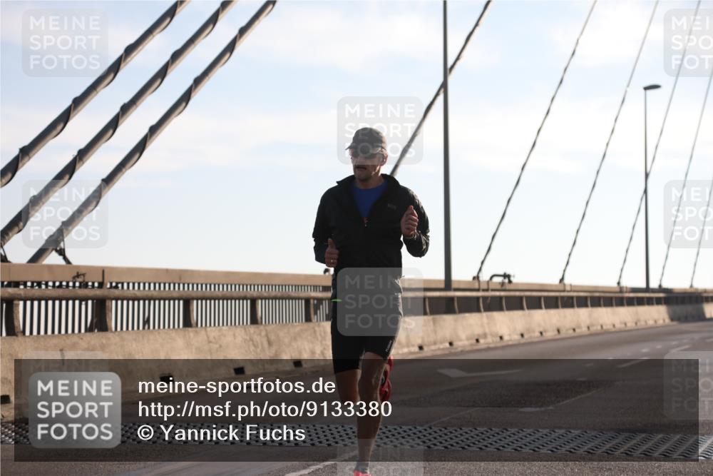 03.10.2025 - Köhlbrandbrückenlauf Yannick Fuchs http://msf.ph/oto/9133380 03.10.2025 08:20:14 Position 1  meine-sportfotos.de