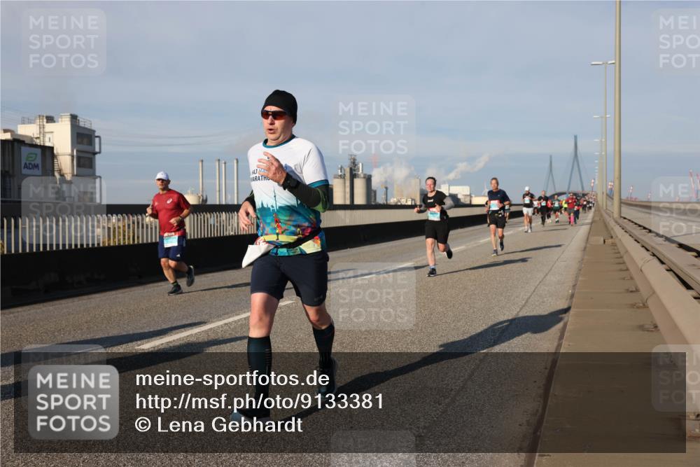 03.10.2025 - Köhlbrandbrückenlauf Lena Gebhardt http://msf.ph/oto/9133381 03.10.2025 09:51:17 Position 2  meine-sportfotos.de