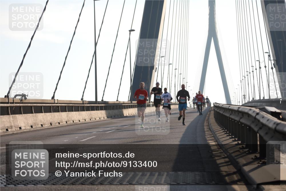 03.10.2025 - Köhlbrandbrückenlauf Yannick Fuchs http://msf.ph/oto/9133400 03.10.2025 08:20:15 Position 1  meine-sportfotos.de
