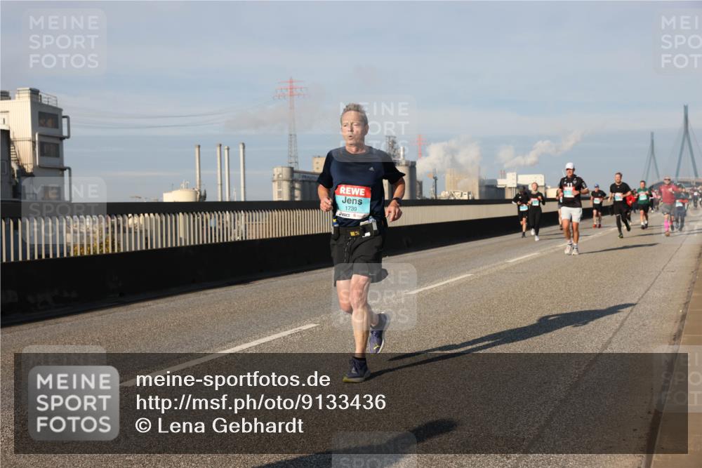 03.10.2025 - Köhlbrandbrückenlauf Lena Gebhardt http://msf.ph/oto/9133436 03.10.2025 09:51:21 Position 2 1739 meine-sportfotos.de