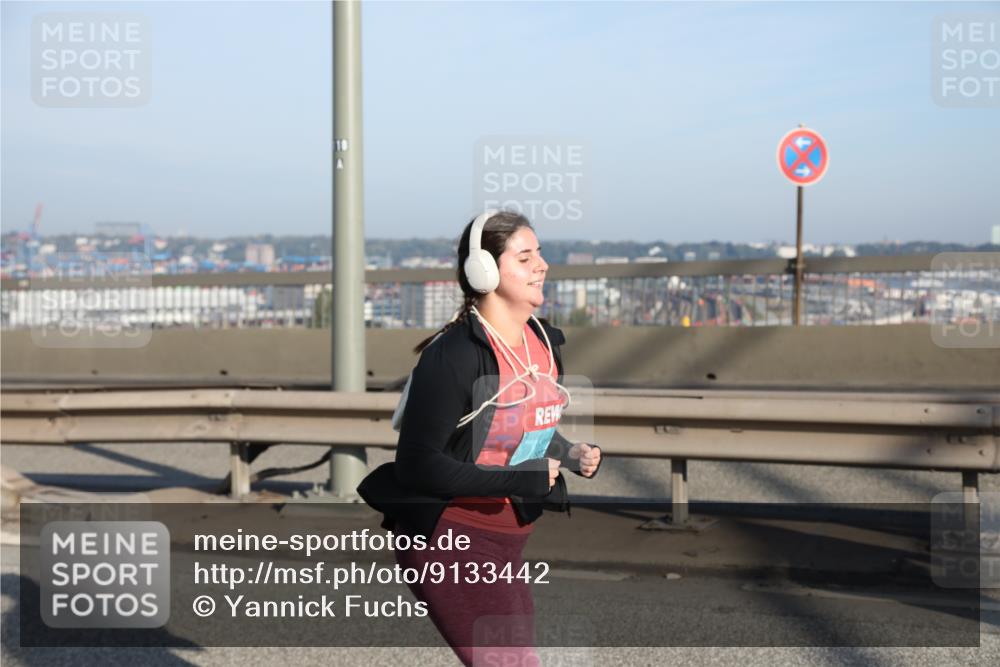 03.10.2025 - Köhlbrandbrückenlauf Yannick Fuchs http://msf.ph/oto/9133442 03.10.2025 09:05:59 Position 2  meine-sportfotos.de