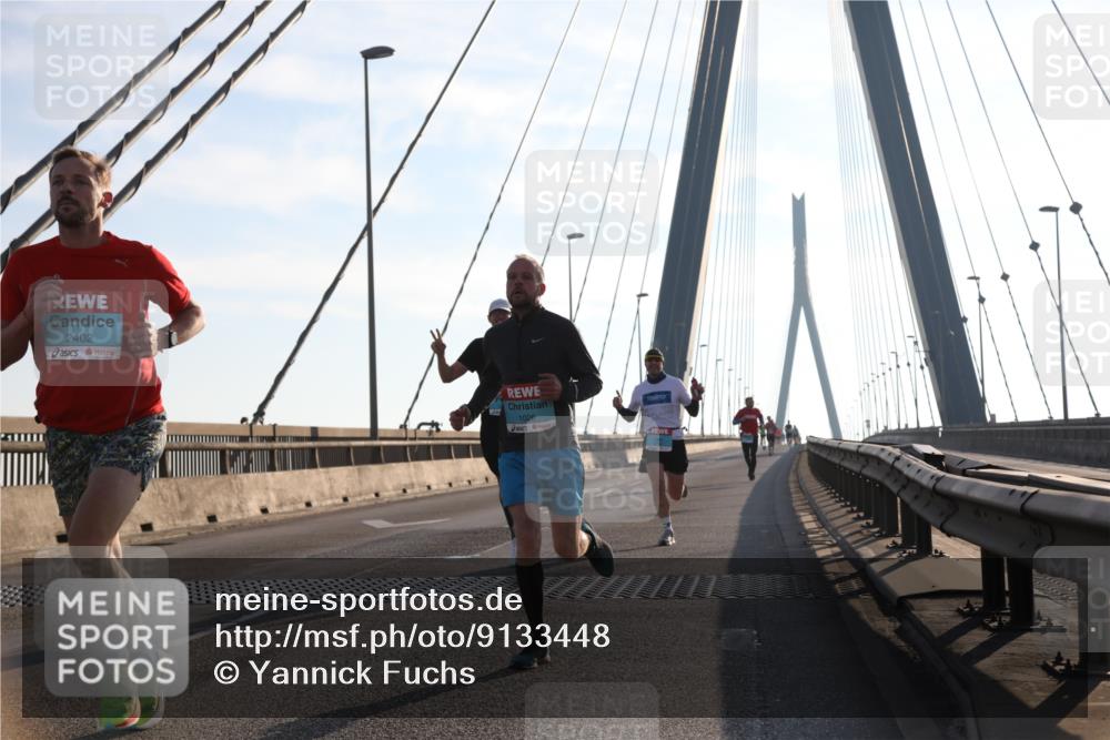 03.10.2025 - Köhlbrandbrückenlauf Yannick Fuchs http://msf.ph/oto/9133448 03.10.2025 08:20:21 Position 1 2402, 1026 meine-sportfotos.de