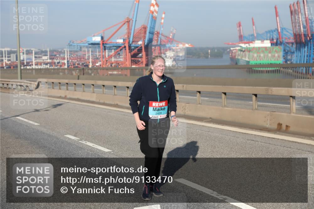 03.10.2025 - Köhlbrandbrückenlauf Yannick Fuchs http://msf.ph/oto/9133470 03.10.2025 09:06:02 Position 2 2428 meine-sportfotos.de