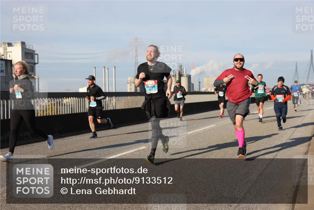 03.10.2025 - Köhlbrandbrückenlauf Lena Gebhardt http://msf.ph/oto/9133512 03.10.2025 09:51:27 Position 2 2193 meine-sportfotos.de