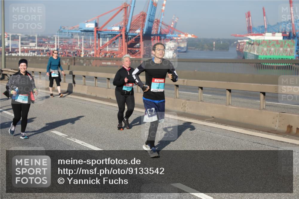 03.10.2025 - Köhlbrandbrückenlauf Yannick Fuchs http://msf.ph/oto/9133542 03.10.2025 09:06:20 Position 2 3801 meine-sportfotos.de