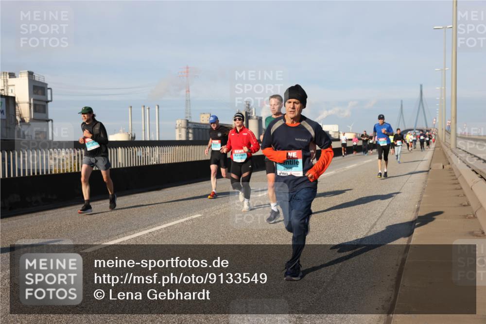 03.10.2025 - Köhlbrandbrückenlauf Lena Gebhardt http://msf.ph/oto/9133549 03.10.2025 09:51:29 Position 2 2805 meine-sportfotos.de