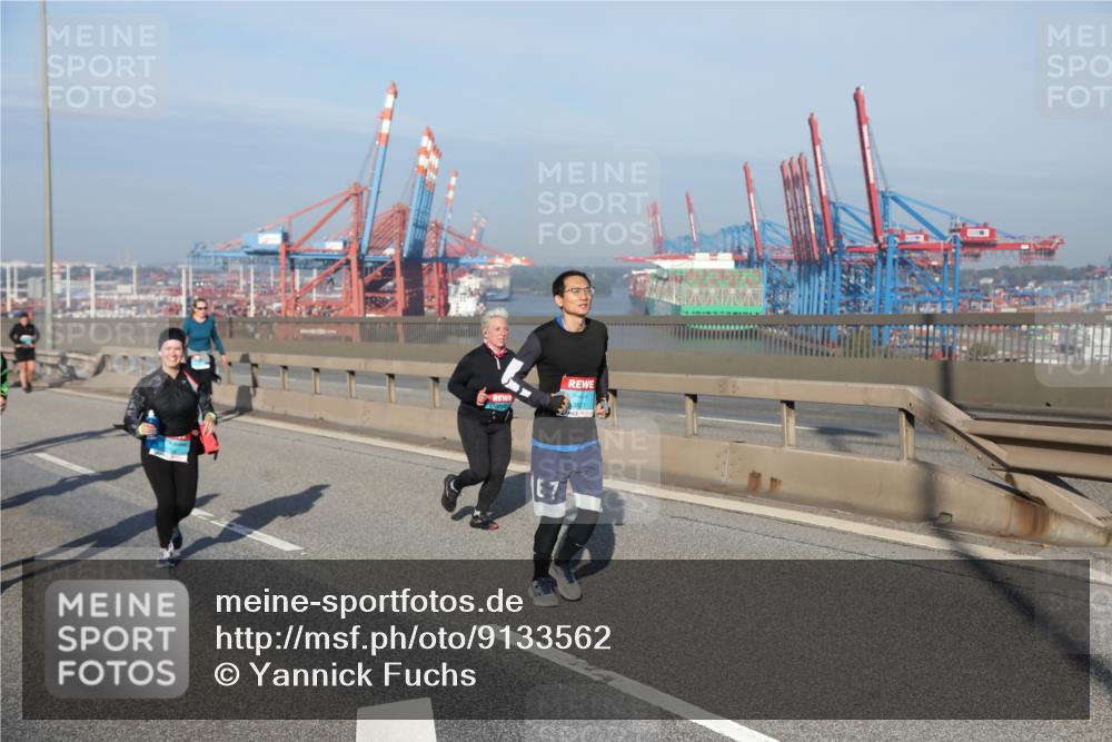 03.10.2025 - Köhlbrandbrückenlauf Yannick Fuchs http://msf.ph/oto/9133562 03.10.2025 09:06:21 Position 2 7 meine-sportfotos.de