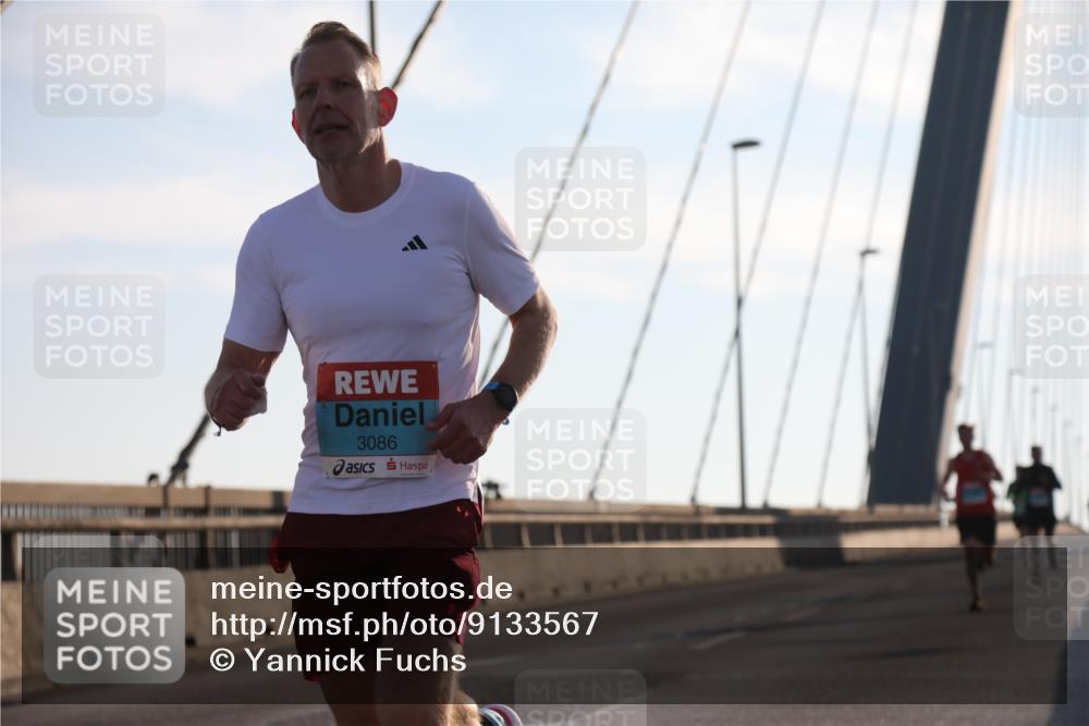 03.10.2025 - Köhlbrandbrückenlauf Yannick Fuchs http://msf.ph/oto/9133567 03.10.2025 08:20:31 Position 1 3086 meine-sportfotos.de