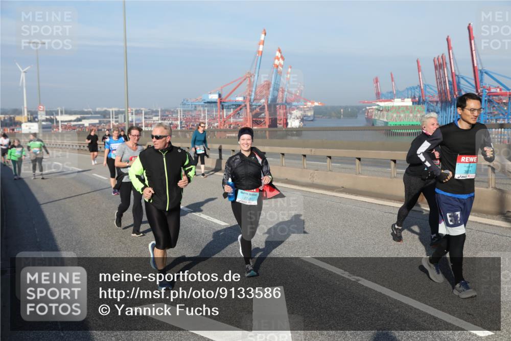 03.10.2025 - Köhlbrandbrückenlauf Yannick Fuchs http://msf.ph/oto/9133586 03.10.2025 09:06:22 Position 2 3801, 2795 meine-sportfotos.de