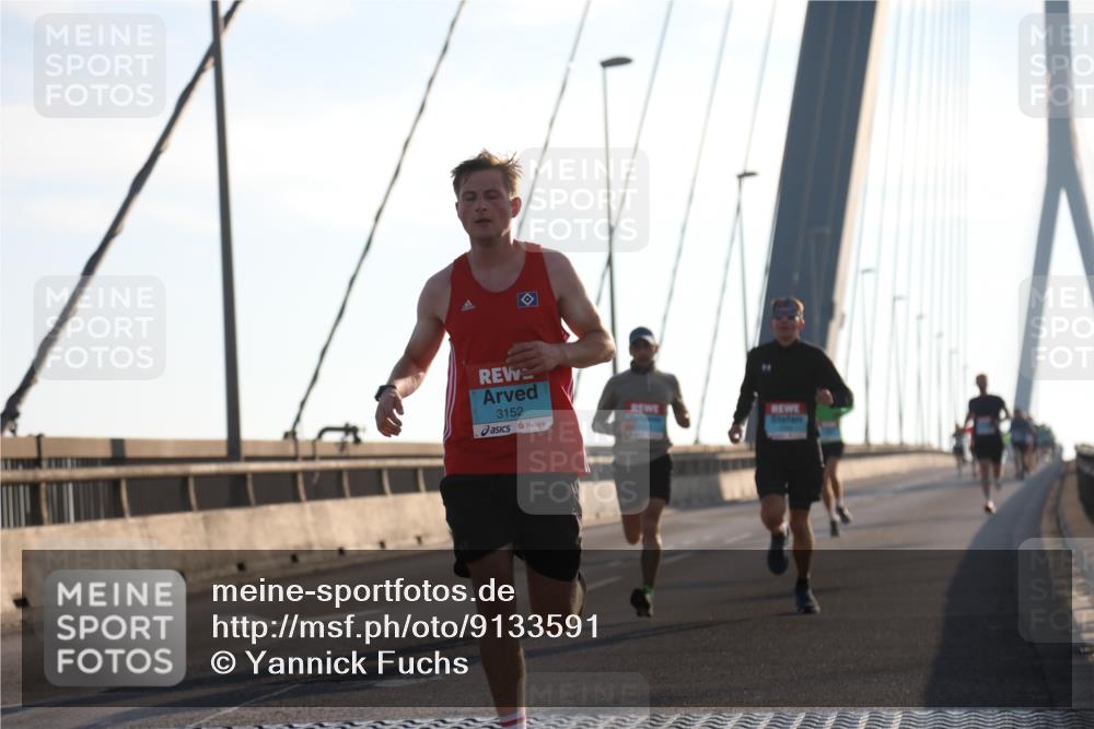 03.10.2025 - Köhlbrandbrückenlauf Yannick Fuchs http://msf.ph/oto/9133591 03.10.2025 08:20:35 Position 1 3152 meine-sportfotos.de
