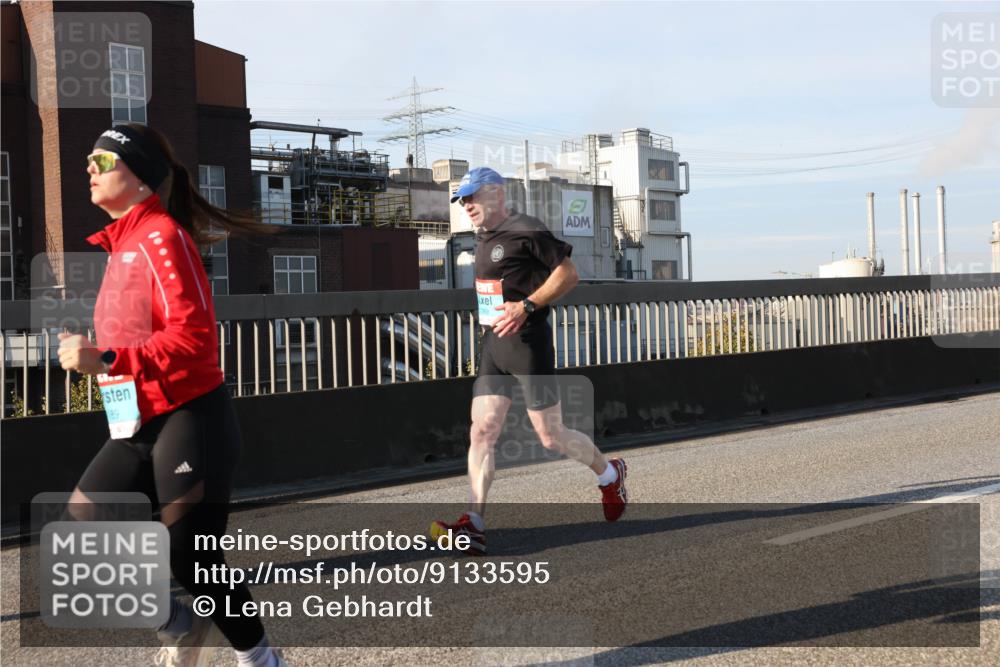 03.10.2025 - Köhlbrandbrückenlauf Lena Gebhardt http://msf.ph/oto/9133595 03.10.2025 09:51:31 Position 2  meine-sportfotos.de
