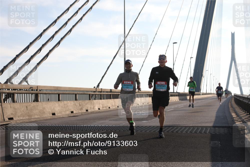 03.10.2025 - Köhlbrandbrückenlauf Yannick Fuchs http://msf.ph/oto/9133603 03.10.2025 08:20:37 Position 1 1007, 1034 meine-sportfotos.de