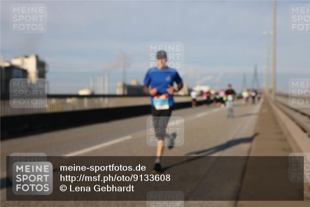 03.10.2025 - Köhlbrandbrückenlauf Lena Gebhardt http://msf.ph/oto/9133608 03.10.2025 09:51:32 Position 2  meine-sportfotos.de