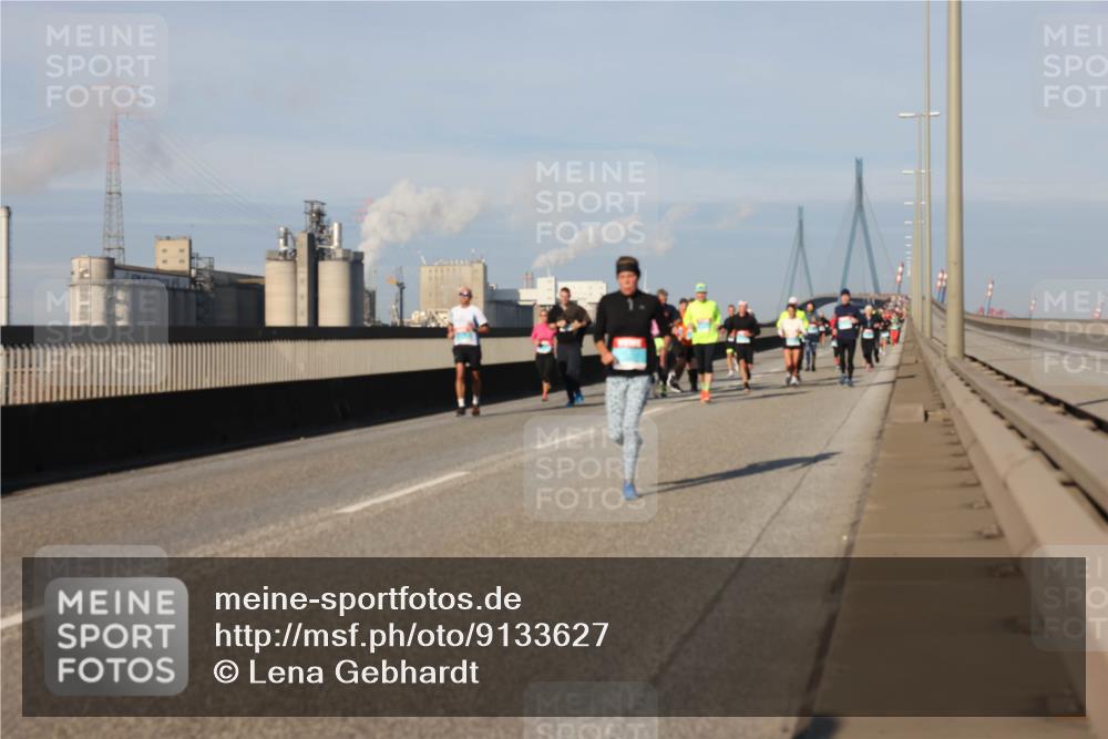 03.10.2025 - Köhlbrandbrückenlauf Lena Gebhardt http://msf.ph/oto/9133627 03.10.2025 09:51:34 Position 2  meine-sportfotos.de