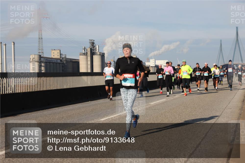 03.10.2025 - Köhlbrandbrückenlauf Lena Gebhardt http://msf.ph/oto/9133648 03.10.2025 09:51:35 Position 2  meine-sportfotos.de