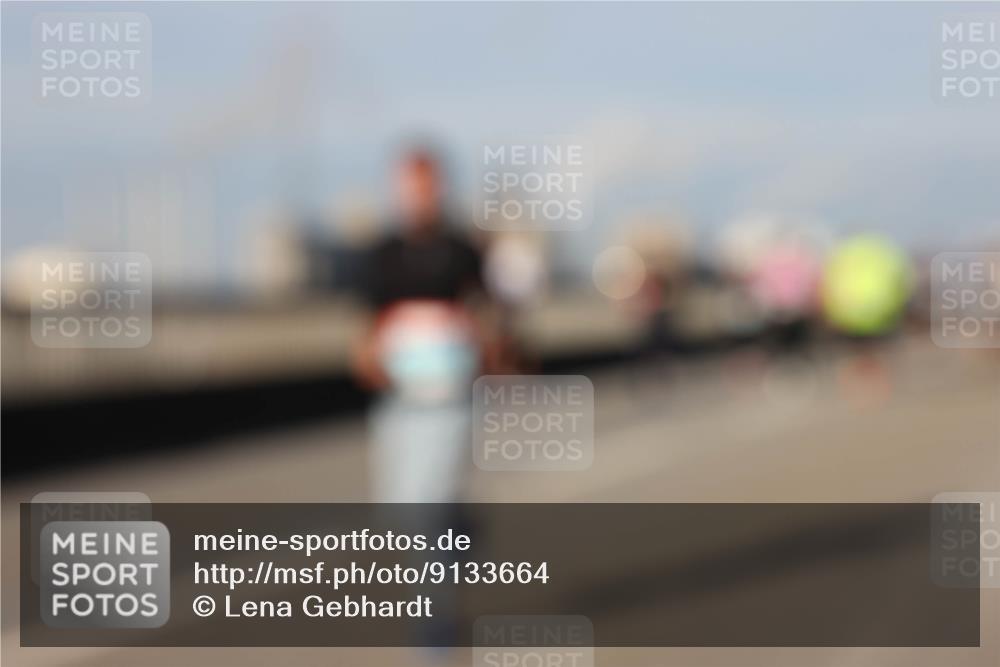03.10.2025 - Köhlbrandbrückenlauf Lena Gebhardt http://msf.ph/oto/9133664 03.10.2025 09:51:36 Position 2  meine-sportfotos.de