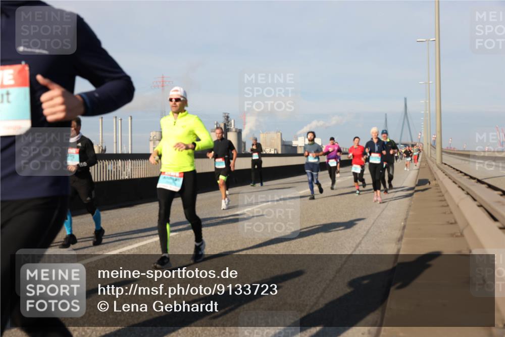 03.10.2025 - Köhlbrandbrückenlauf Lena Gebhardt http://msf.ph/oto/9133723 03.10.2025 09:51:43 Position 2  meine-sportfotos.de