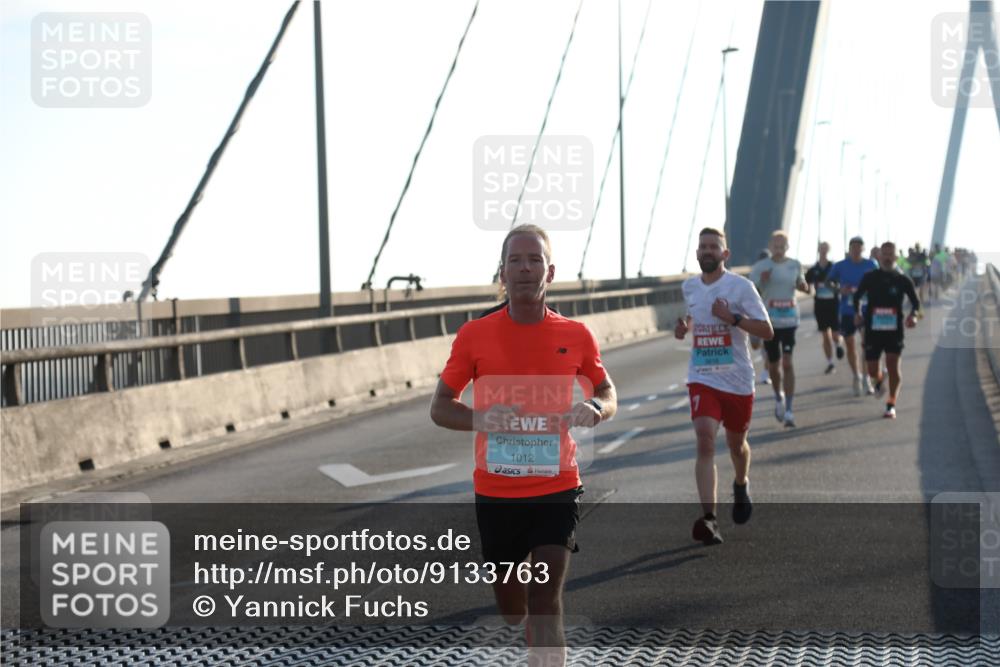 03.10.2025 - Köhlbrandbrückenlauf Yannick Fuchs http://msf.ph/oto/9133763 03.10.2025 08:20:52 Position 1 1012, 3618 meine-sportfotos.de