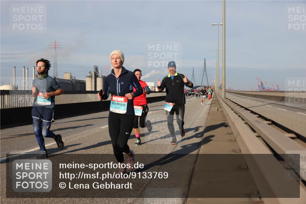 03.10.2025 - Köhlbrandbrückenlauf Lena Gebhardt http://msf.ph/oto/9133769 03.10.2025 09:51:46 Position 2 1508, 1555 meine-sportfotos.de