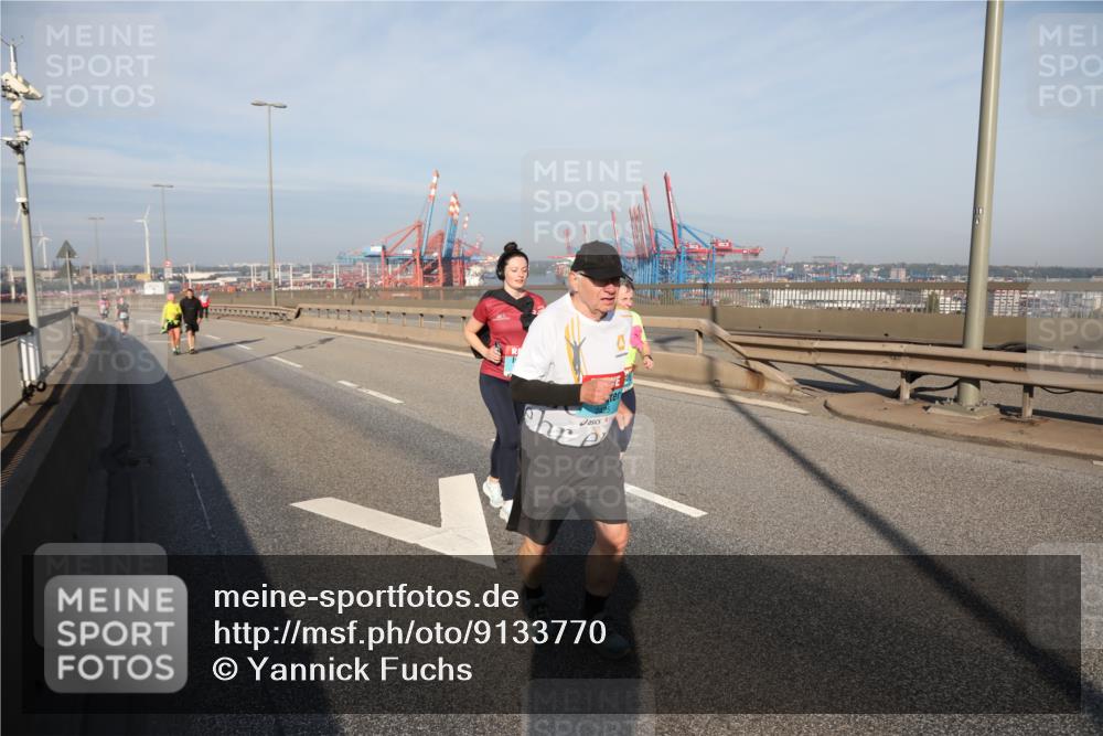03.10.2025 - Köhlbrandbrückenlauf Yannick Fuchs http://msf.ph/oto/9133770 03.10.2025 09:06:41 Position 2  meine-sportfotos.de