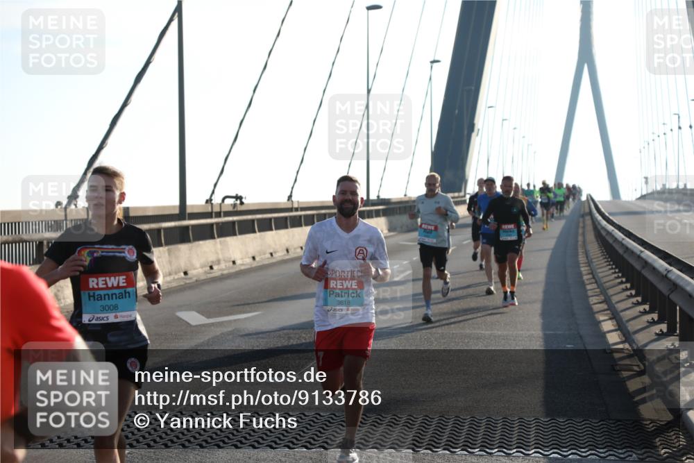 03.10.2025 - Köhlbrandbrückenlauf Yannick Fuchs http://msf.ph/oto/9133786 03.10.2025 08:20:54 Position 1 3008, 3618 meine-sportfotos.de