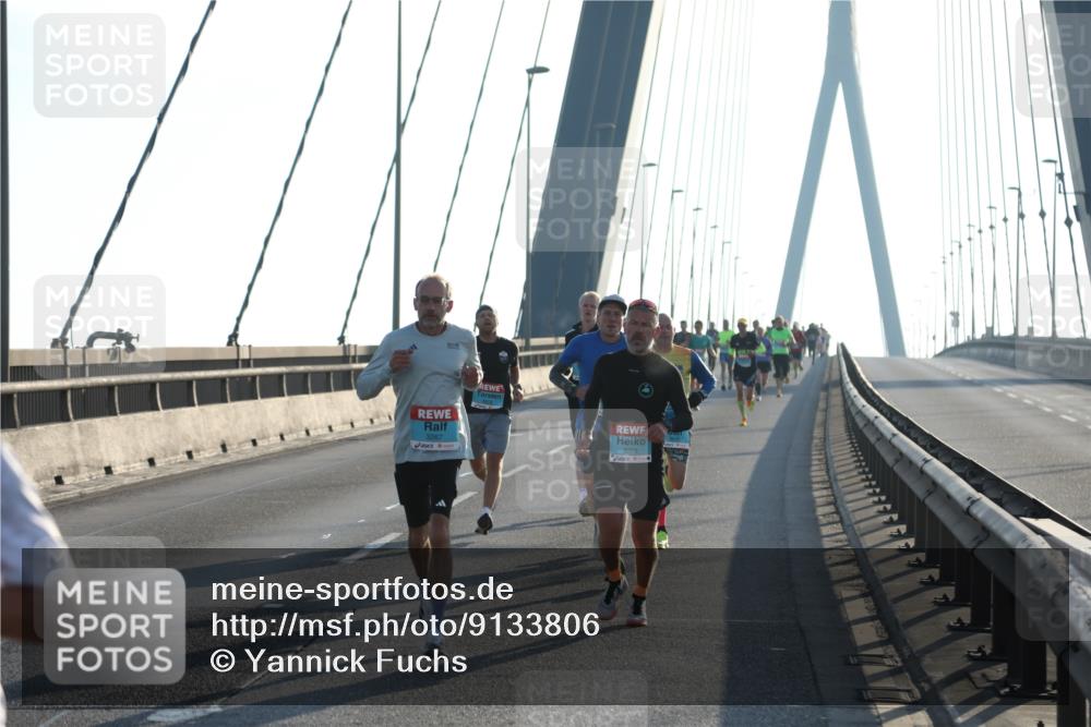 03.10.2025 - Köhlbrandbrückenlauf Yannick Fuchs http://msf.ph/oto/9133806 03.10.2025 08:20:54 Position 1 3267 meine-sportfotos.de
