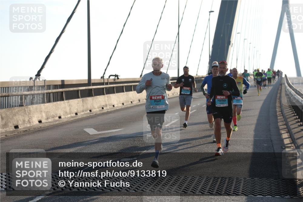 03.10.2025 - Köhlbrandbrückenlauf Yannick Fuchs http://msf.ph/oto/9133819 03.10.2025 08:20:55 Position 1 3267 meine-sportfotos.de