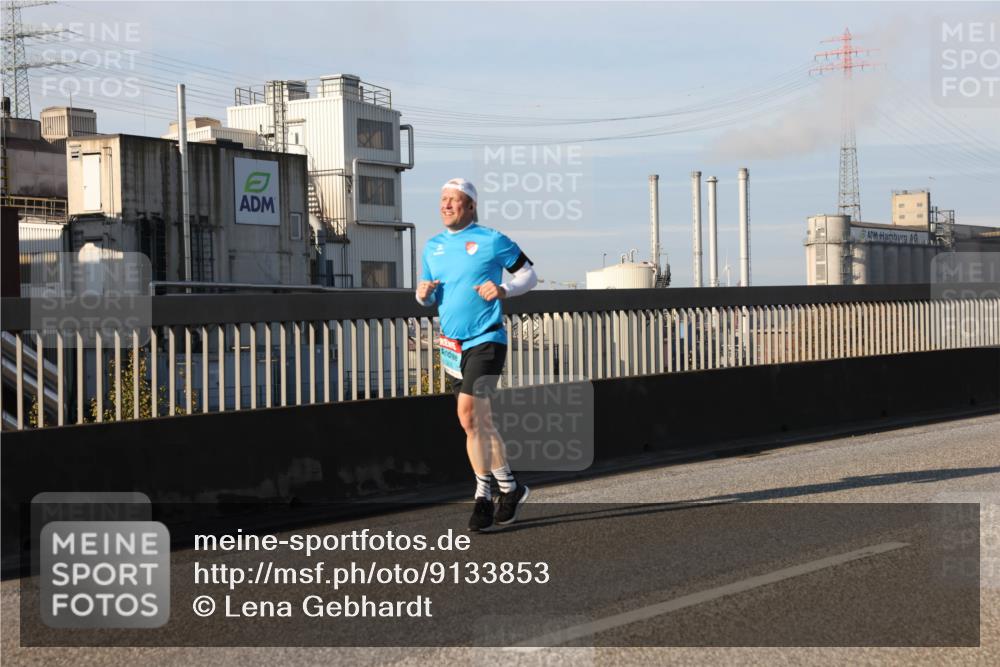 03.10.2025 - Köhlbrandbrückenlauf Lena Gebhardt http://msf.ph/oto/9133853 03.10.2025 09:51:53 Position 2  meine-sportfotos.de