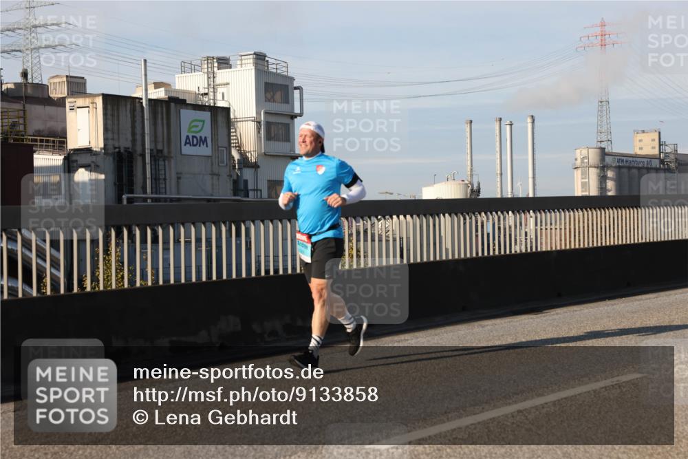 03.10.2025 - Köhlbrandbrückenlauf Lena Gebhardt http://msf.ph/oto/9133858 03.10.2025 09:51:53 Position 2  meine-sportfotos.de