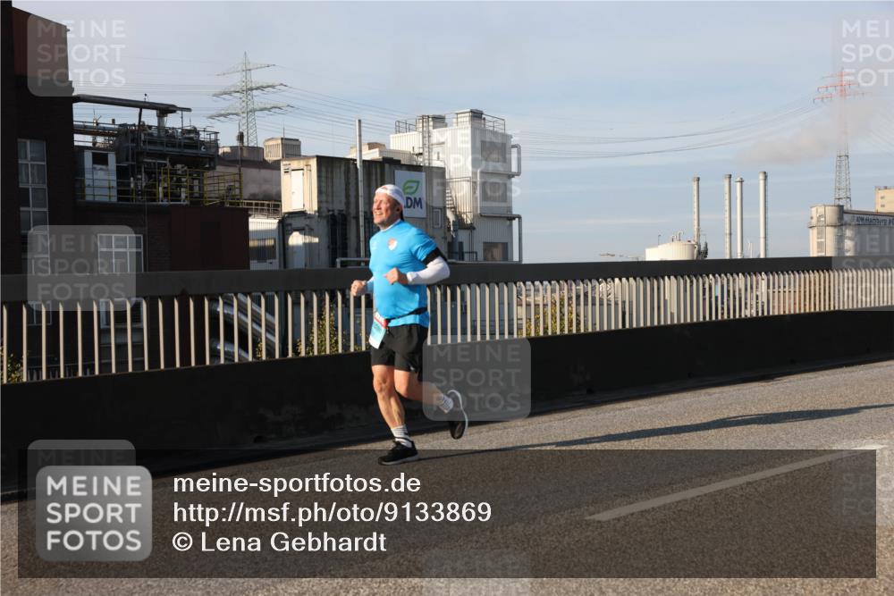 03.10.2025 - Köhlbrandbrückenlauf Lena Gebhardt http://msf.ph/oto/9133869 03.10.2025 09:51:53 Position 2  meine-sportfotos.de