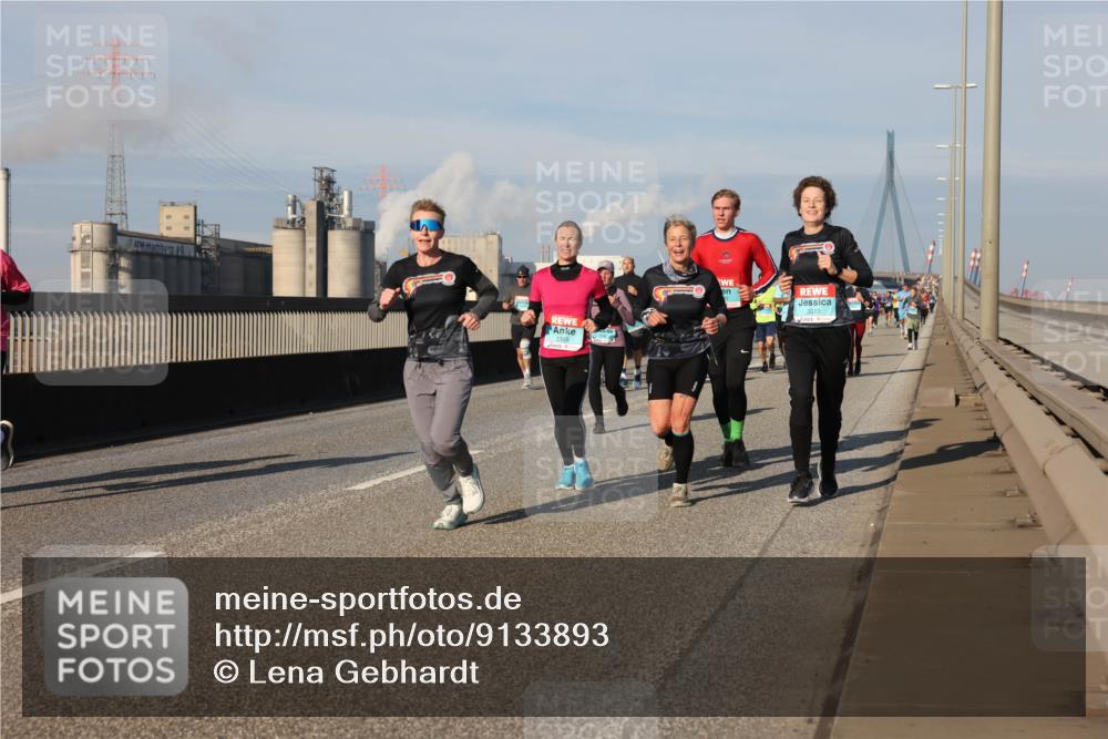 03.10.2025 - Köhlbrandbrückenlauf Lena Gebhardt http://msf.ph/oto/9133893 03.10.2025 09:52:01 Position 2 3010 meine-sportfotos.de