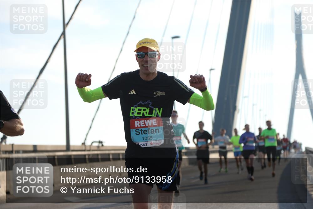 03.10.2025 - Köhlbrandbrückenlauf Yannick Fuchs http://msf.ph/oto/9133958 03.10.2025 08:21:04 Position 1 5, 1055 meine-sportfotos.de