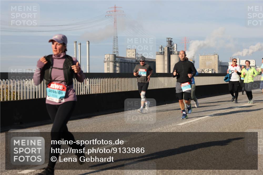 03.10.2025 - Köhlbrandbrückenlauf Lena Gebhardt http://msf.ph/oto/9133986 03.10.2025 09:52:05 Position 2 1536 meine-sportfotos.de