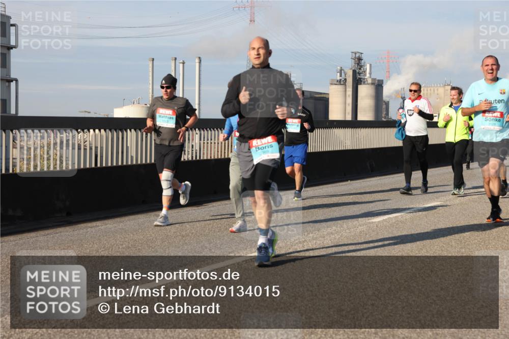 03.10.2025 - Köhlbrandbrückenlauf Lena Gebhardt http://msf.ph/oto/9134015 03.10.2025 09:52:07 Position 2 3128 meine-sportfotos.de