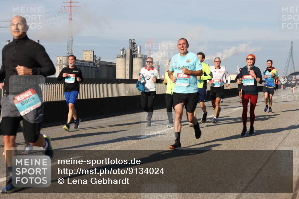 03.10.2025 - Köhlbrandbrückenlauf Lena Gebhardt http://msf.ph/oto/9134024 03.10.2025 09:52:07 Position 2 3369, 3128 meine-sportfotos.de