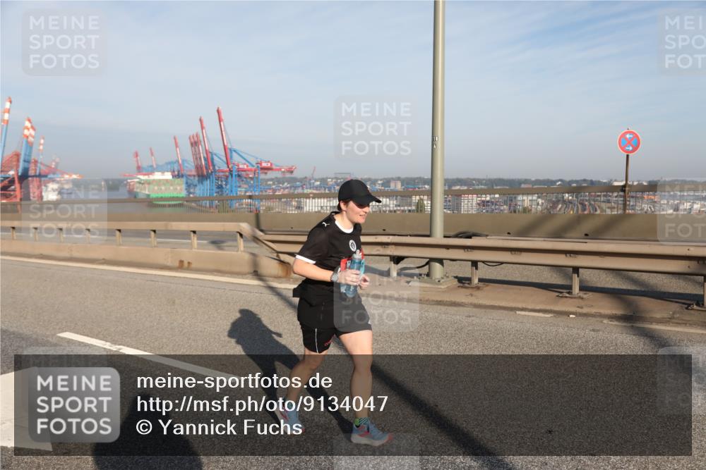 03.10.2025 - Köhlbrandbrückenlauf Yannick Fuchs http://msf.ph/oto/9134047 03.10.2025 09:07:28 Position 2 18 meine-sportfotos.de