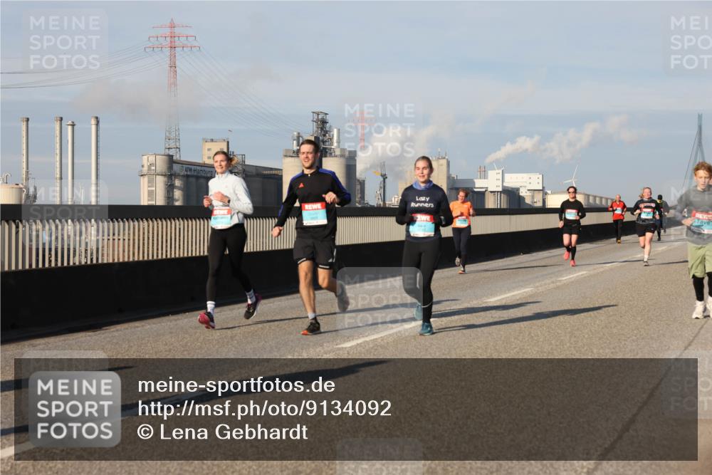 03.10.2025 - Köhlbrandbrückenlauf Lena Gebhardt http://msf.ph/oto/9134092 03.10.2025 09:52:13 Position 2  meine-sportfotos.de