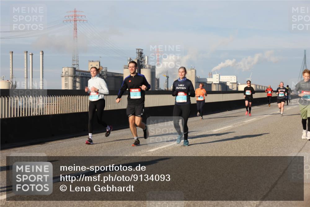 03.10.2025 - Köhlbrandbrückenlauf Lena Gebhardt http://msf.ph/oto/9134093 03.10.2025 09:52:13 Position 2  meine-sportfotos.de
