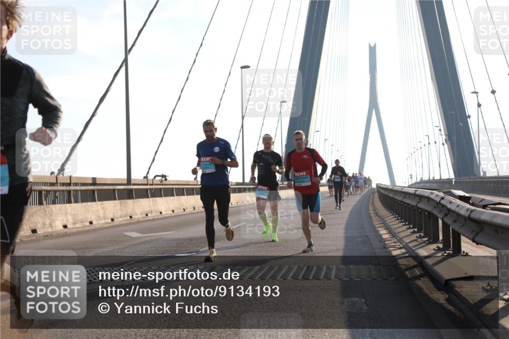 03.10.2025 - Köhlbrandbrückenlauf Yannick Fuchs http://msf.ph/oto/9134193 03.10.2025 08:21:16 Position 1  meine-sportfotos.de