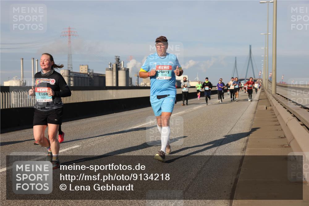 03.10.2025 - Köhlbrandbrückenlauf Lena Gebhardt http://msf.ph/oto/9134218 03.10.2025 09:52:20 Position 2 3006, 1286 meine-sportfotos.de