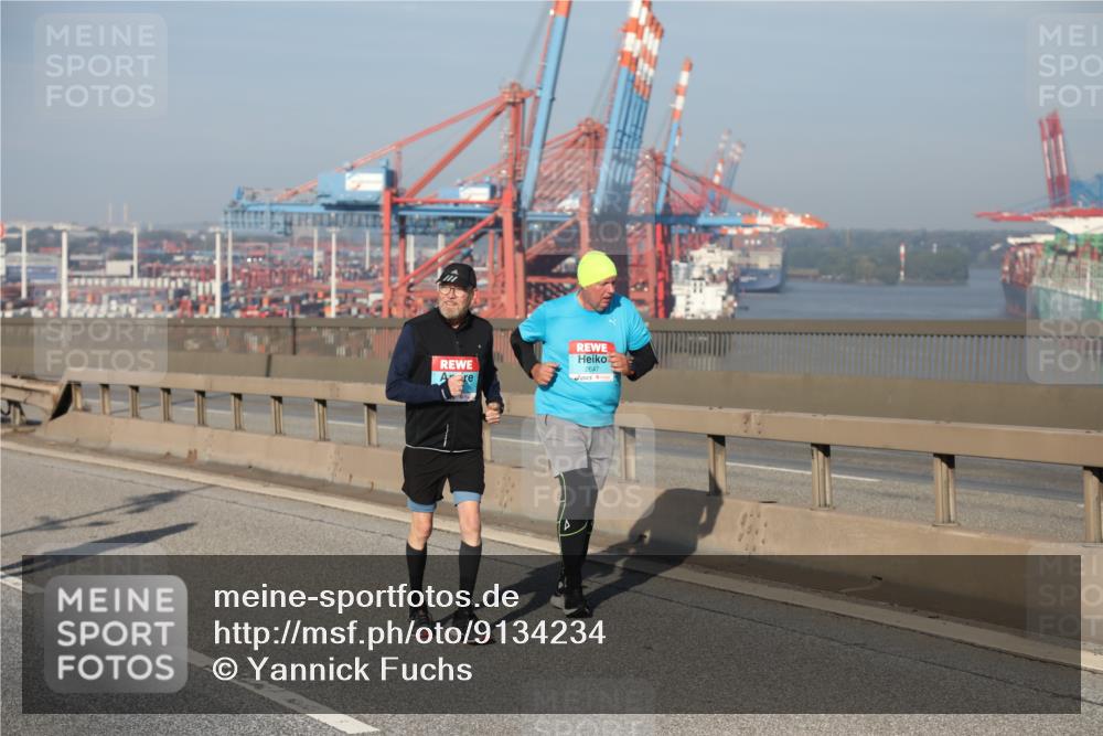 03.10.2025 - Köhlbrandbrückenlauf Yannick Fuchs http://msf.ph/oto/9134234 03.10.2025 09:08:46 Position 2 2647 meine-sportfotos.de