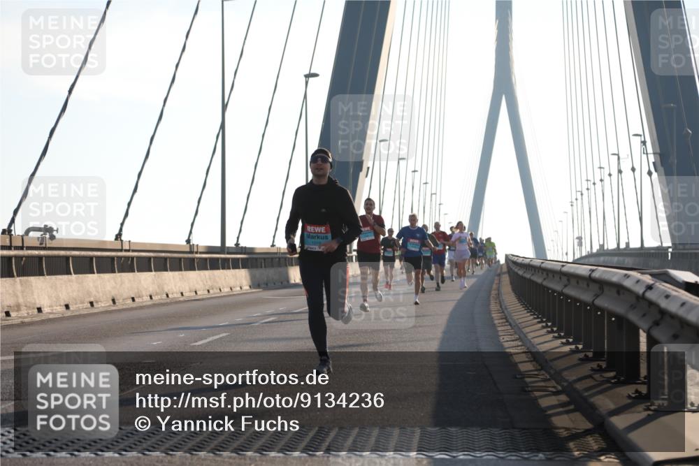 03.10.2025 - Köhlbrandbrückenlauf Yannick Fuchs http://msf.ph/oto/9134236 03.10.2025 08:21:19 Position 1  meine-sportfotos.de