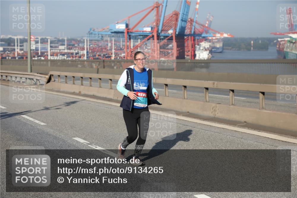 03.10.2025 - Köhlbrandbrückenlauf Yannick Fuchs http://msf.ph/oto/9134265 03.10.2025 09:08:50 Position 2 8805 meine-sportfotos.de
