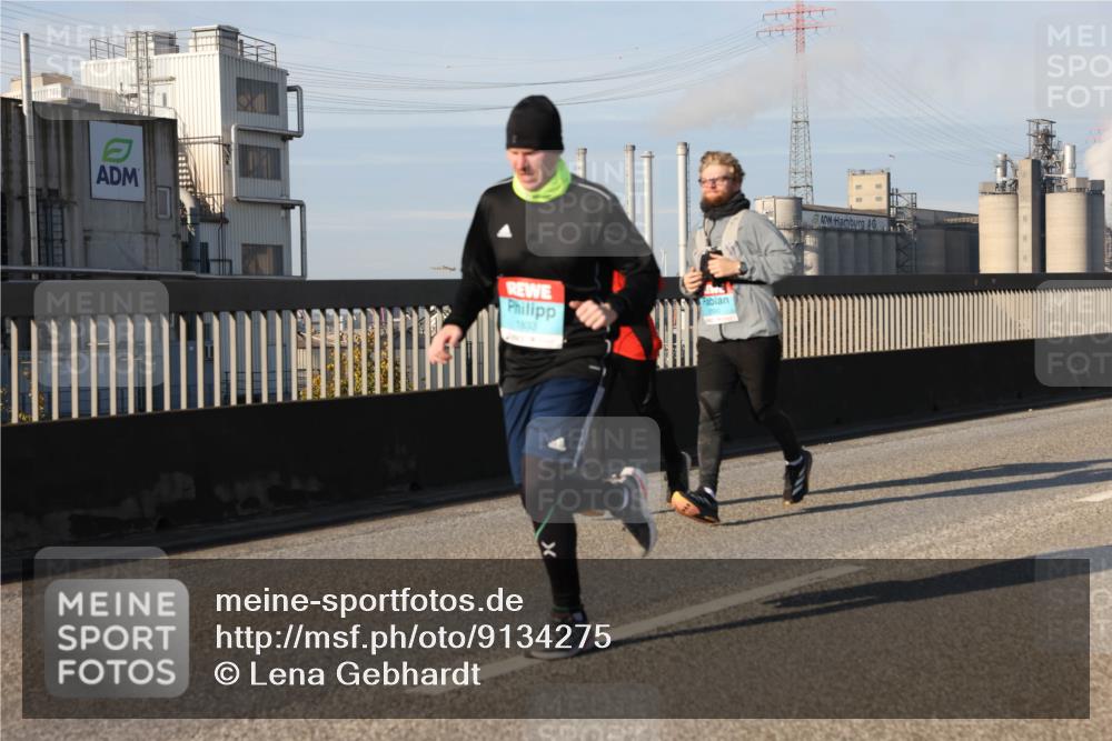 03.10.2025 - Köhlbrandbrückenlauf Lena Gebhardt http://msf.ph/oto/9134275 03.10.2025 09:52:26 Position 2 1833 meine-sportfotos.de