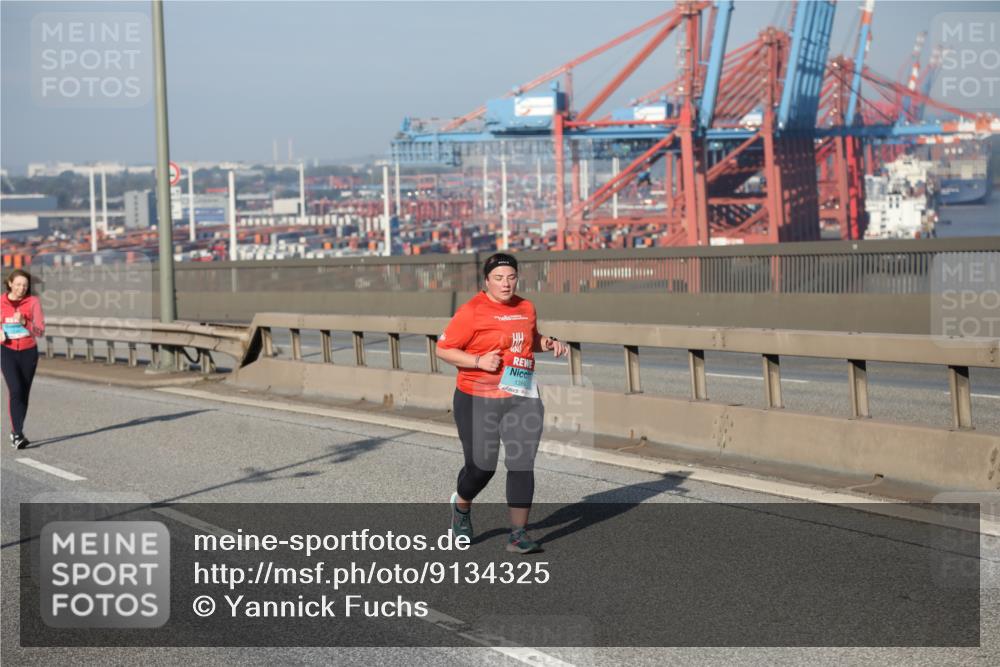 03.10.2025 - Köhlbrandbrückenlauf Yannick Fuchs http://msf.ph/oto/9134325 03.10.2025 09:09:16 Position 2 138 meine-sportfotos.de