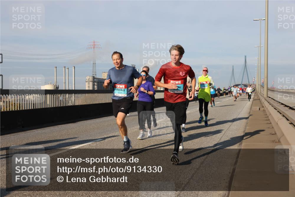 03.10.2025 - Köhlbrandbrückenlauf Lena Gebhardt http://msf.ph/oto/9134330 03.10.2025 09:52:28 Position 2 2026 meine-sportfotos.de
