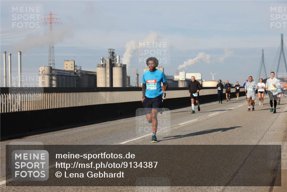 03.10.2025 - Köhlbrandbrückenlauf Lena Gebhardt http://msf.ph/oto/9134387 03.10.2025 09:52:32 Position 2 3123 meine-sportfotos.de